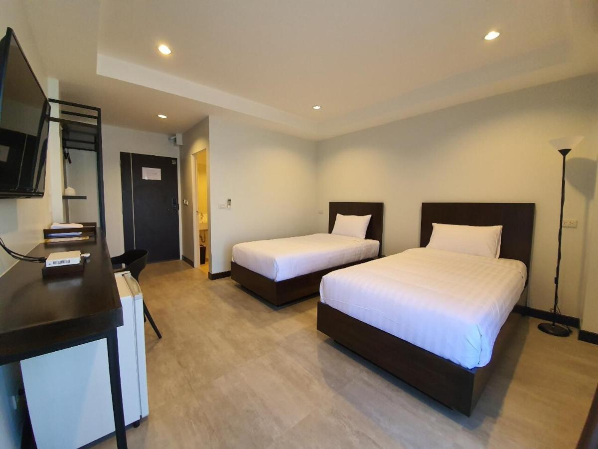 T-Nee Hotel@Udon Удон-Тхани Экстерьер фото