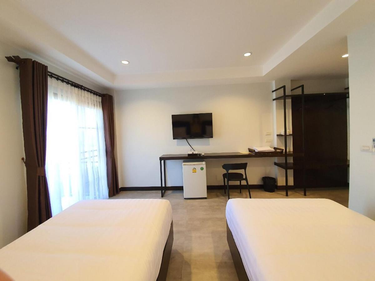 T-Nee Hotel@Udon Удон-Тхани Экстерьер фото